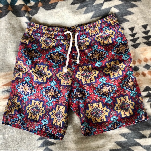 Geometric patterned drawstring shorts - Picture 4 of 13